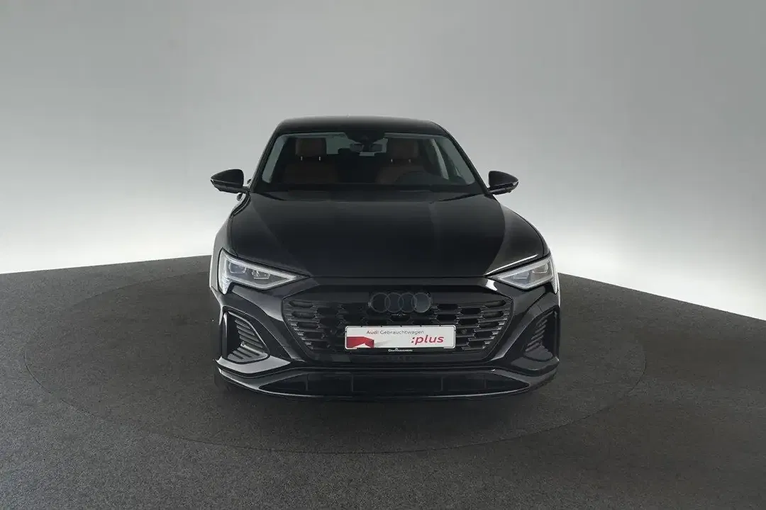 Audi Q8 e-tron 55 quattro S line - Thumbnail 3