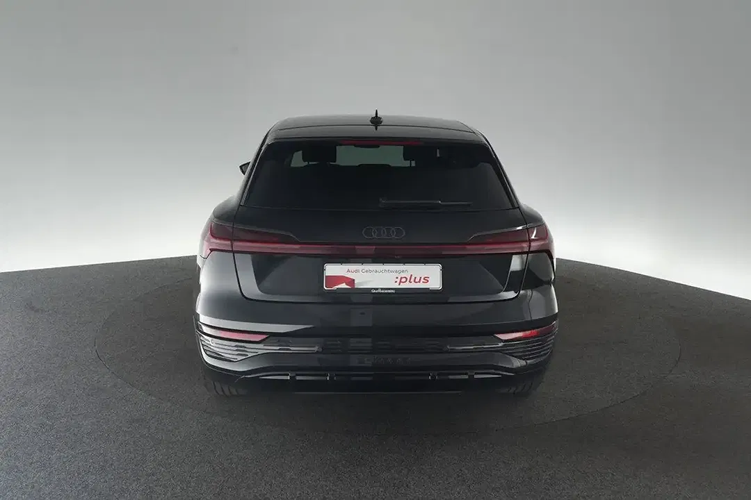 Audi Q8 e-tron 55 quattro S line - Thumbnail 4