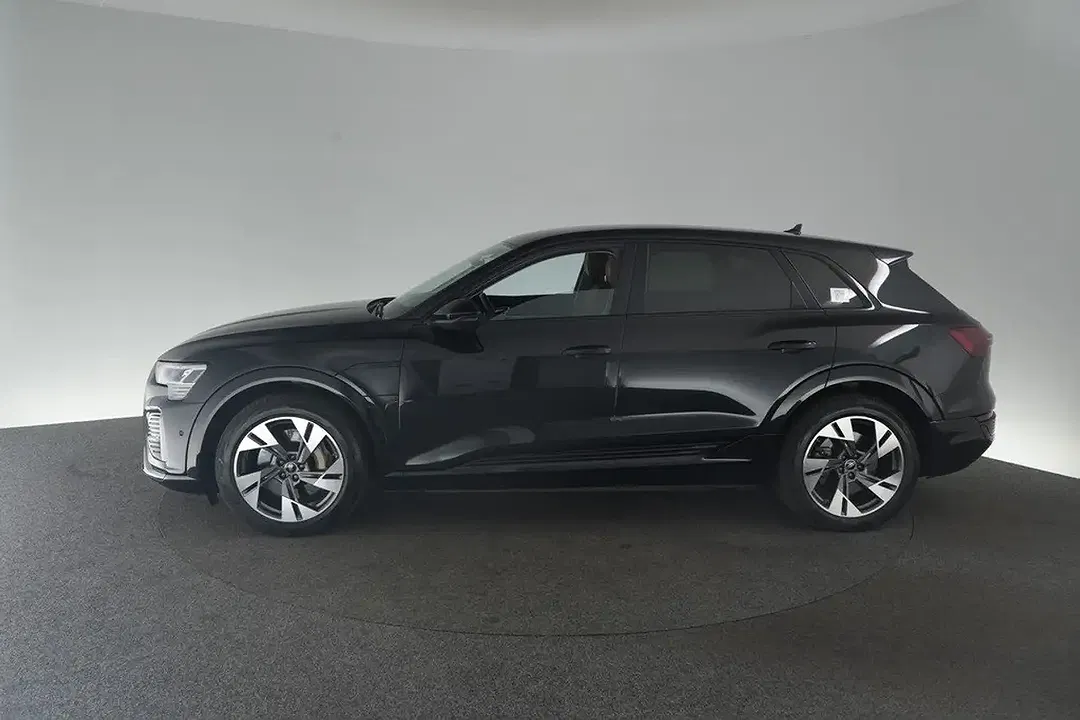 Audi Q8 e-tron 55 quattro S line - Thumbnail 5