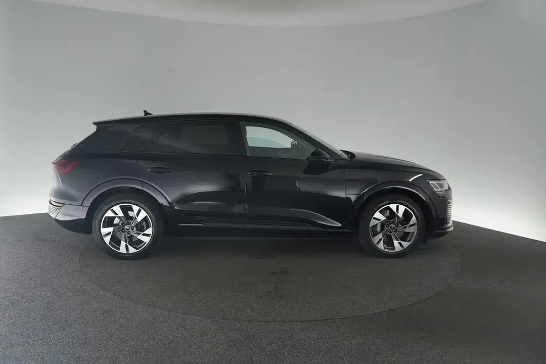 Audi Q8 e-tron 55 quattro S line - Thumbnail 6