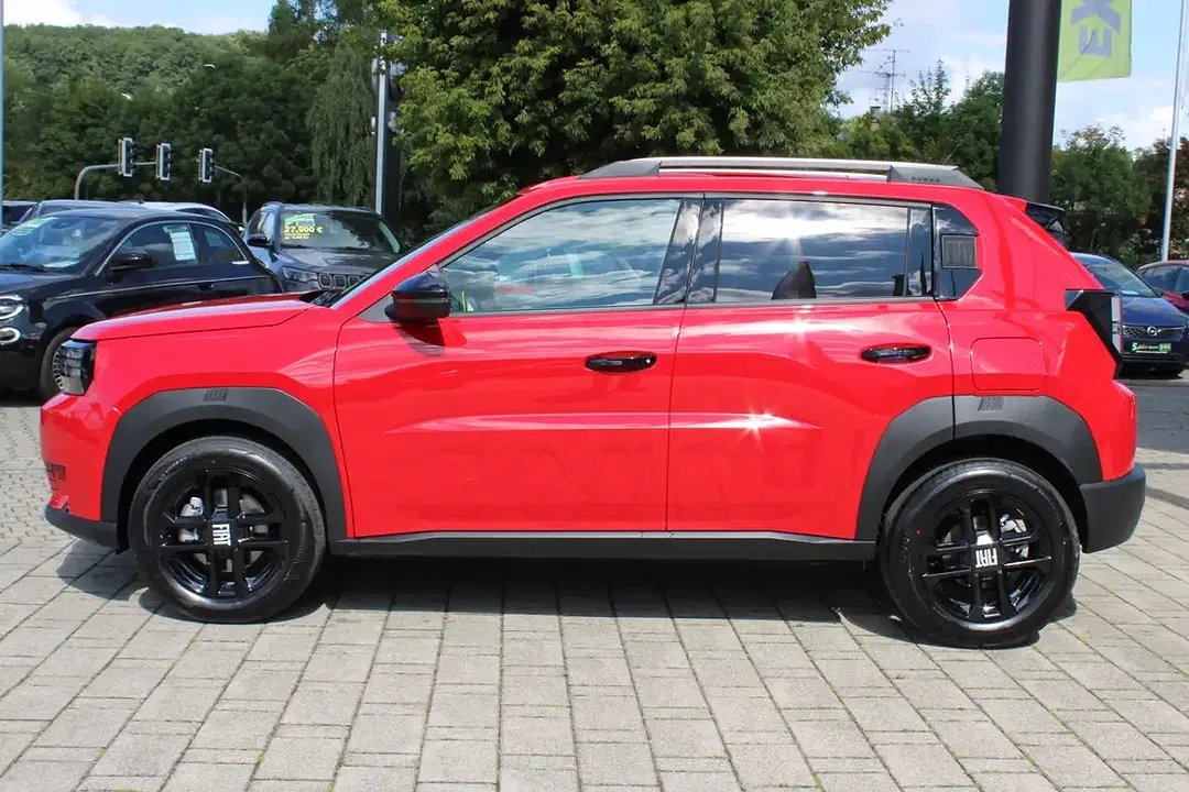 Fiat Grande Panda Hybrid Icon - Thumbnail 5