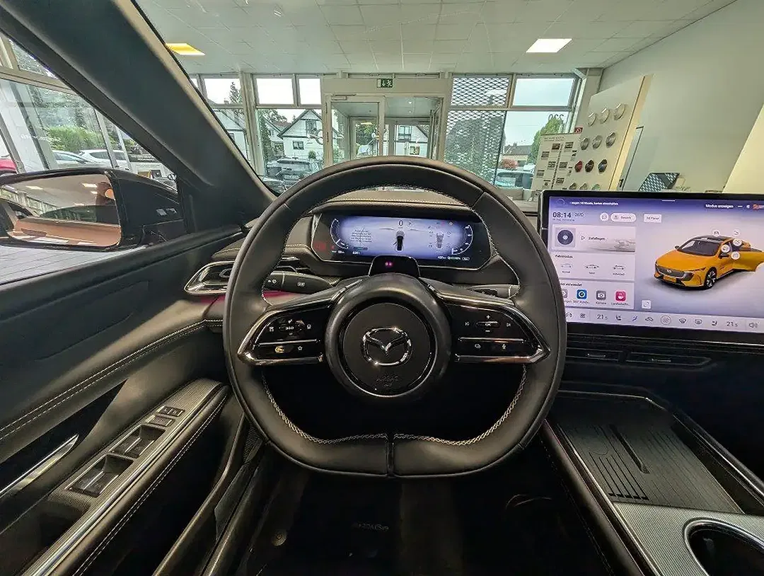 Mazda 6e EV Takumi - Thumbnail 6