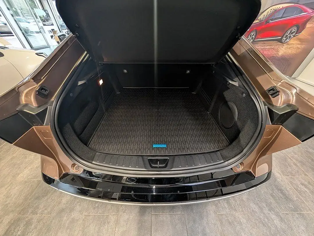 Mazda 6e EV Takumi - Thumbnail 9