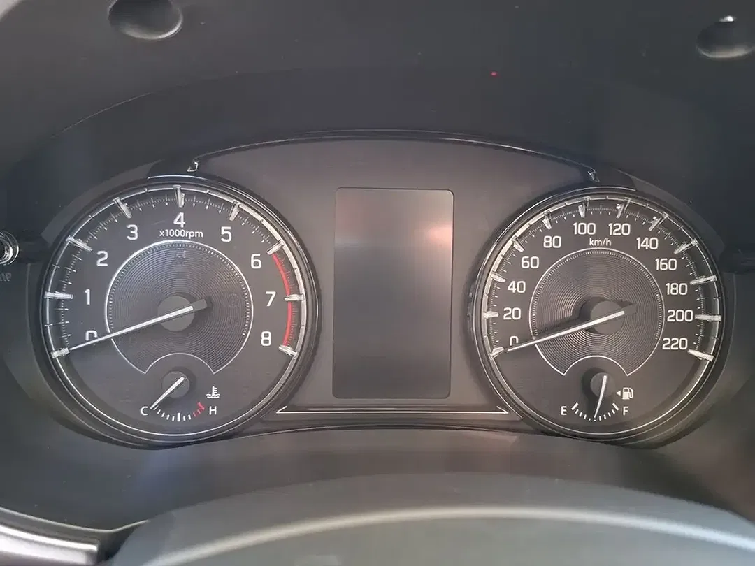 Suzuki Vitara Hybrid 1.4 6AT AllGrip - Thumbnail 11