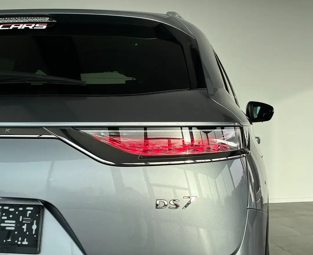 DS Automobiles DS 7 Crossback - Thumbnail 13