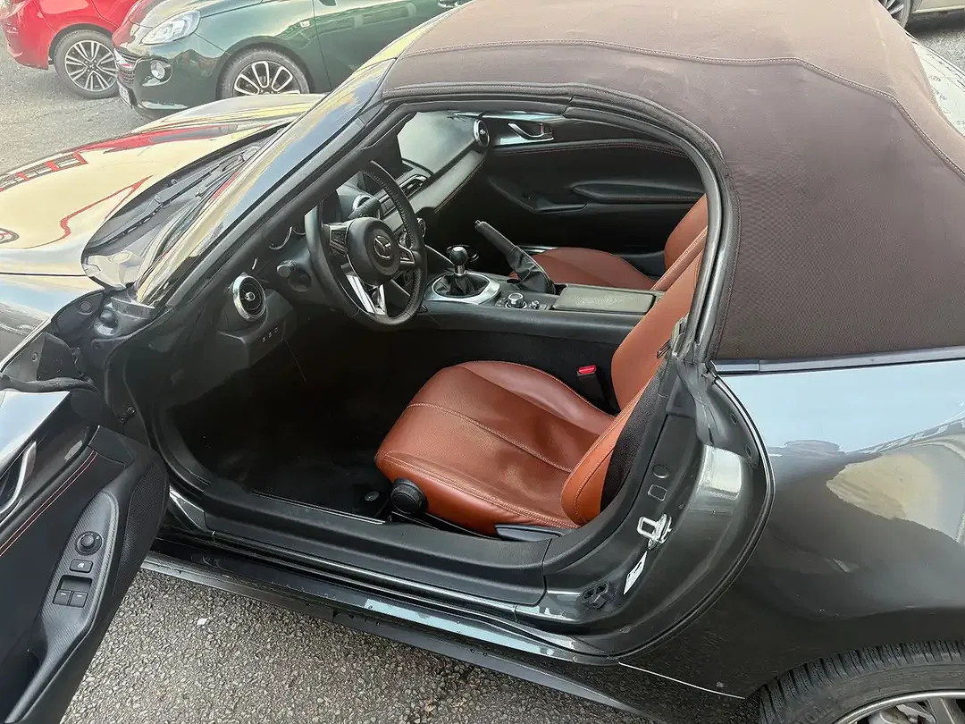 Mazda MX-5 Kazari - Thumbnail 8