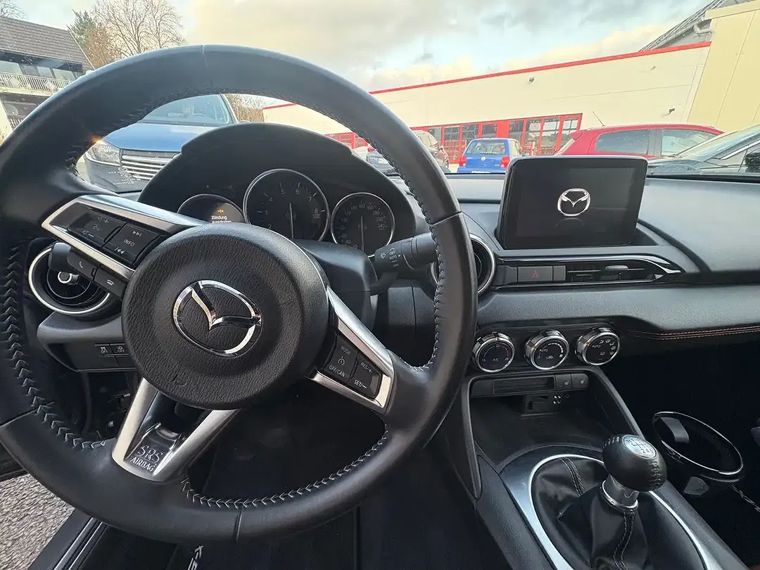 Mazda MX-5 Kazari - Thumbnail 9