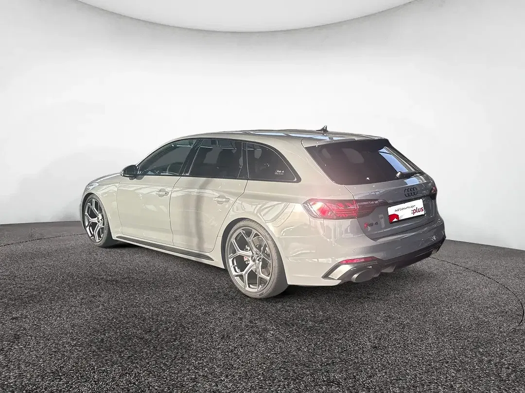 Audi RS4 25 Matrix LED Avant Edition - foto 2