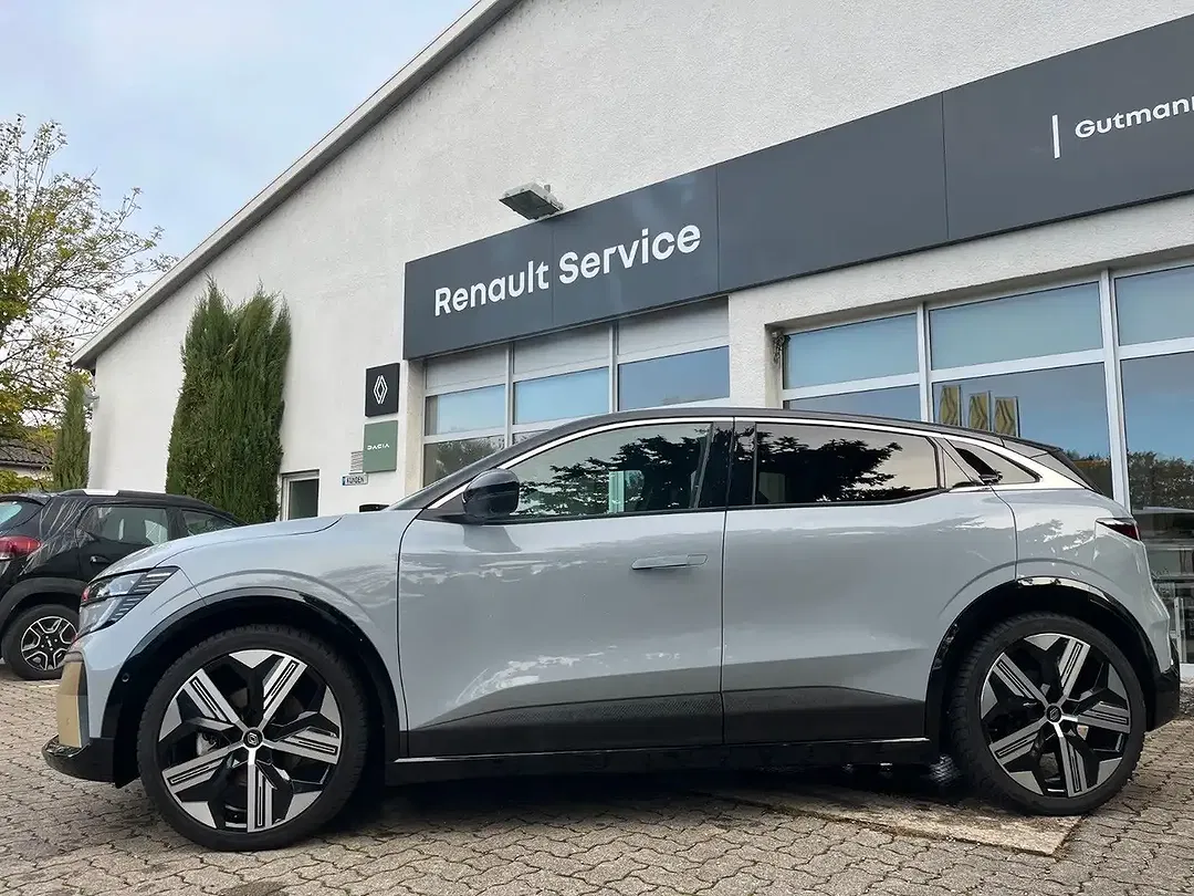 Renault Megane E-Tech Iconic - Thumbnail 5