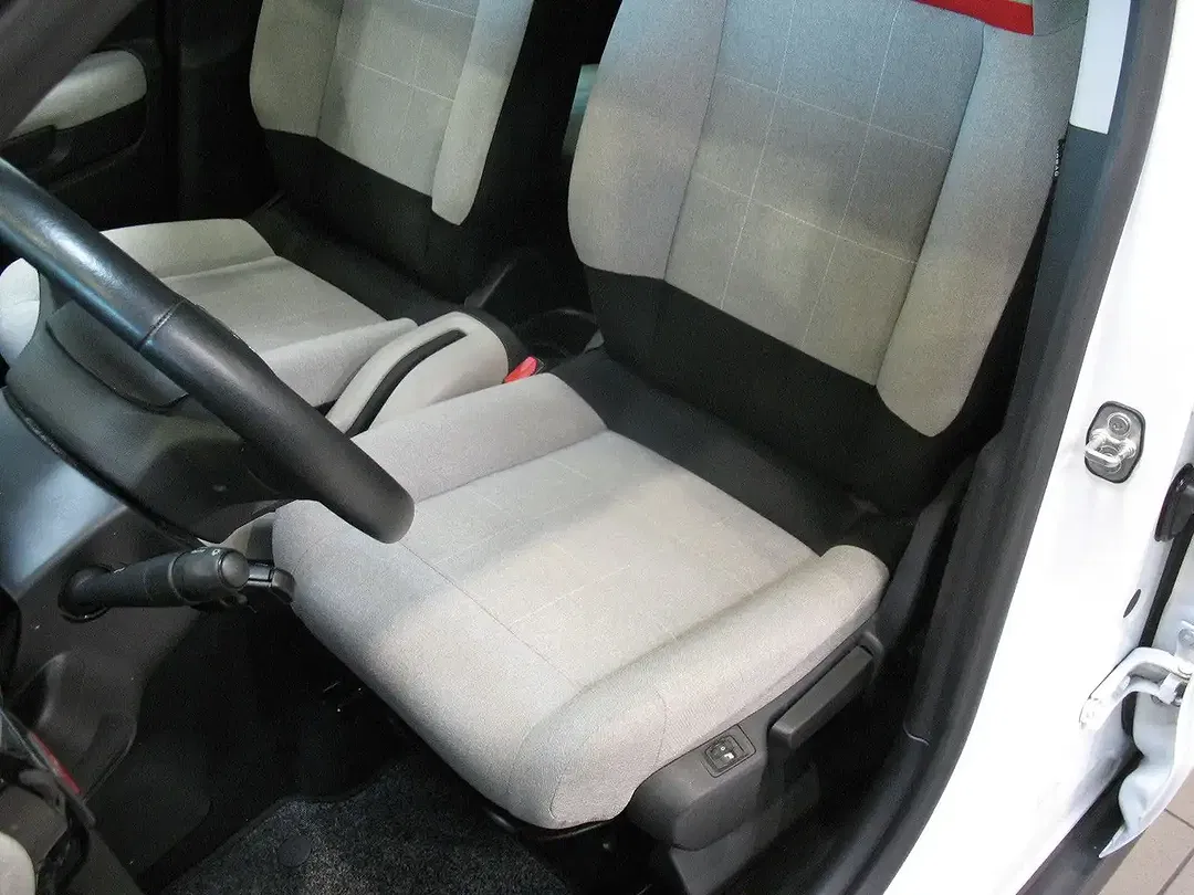 Citroen C3 PureTech EAT6 Shine - Thumbnail 11