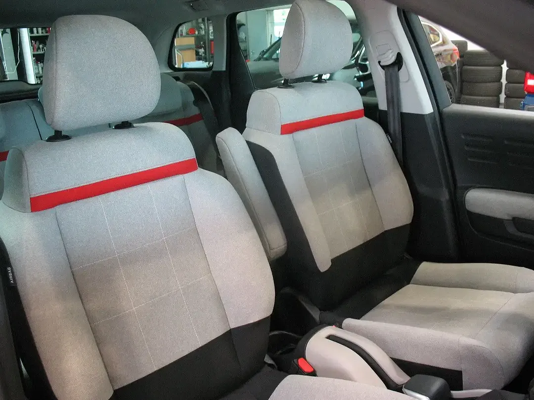 Citroen C3 PureTech EAT6 Shine - Thumbnail 5