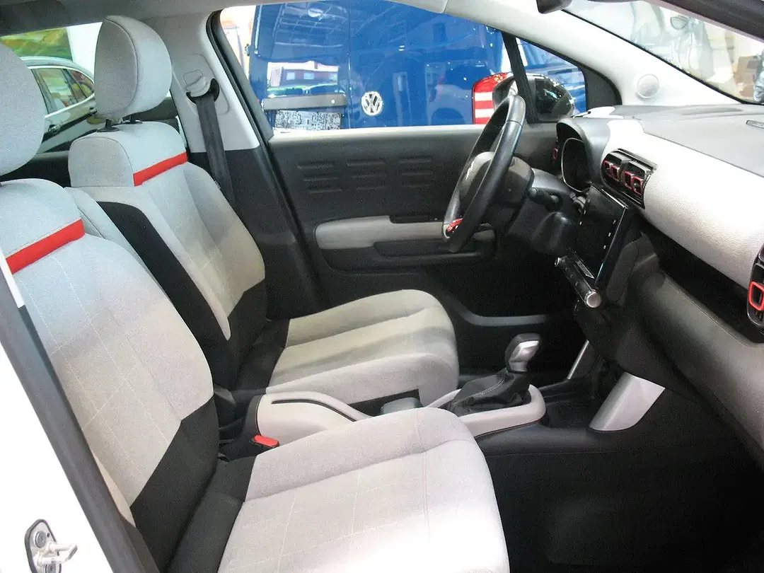 Citroen C3 PureTech EAT6 Shine - Thumbnail 6