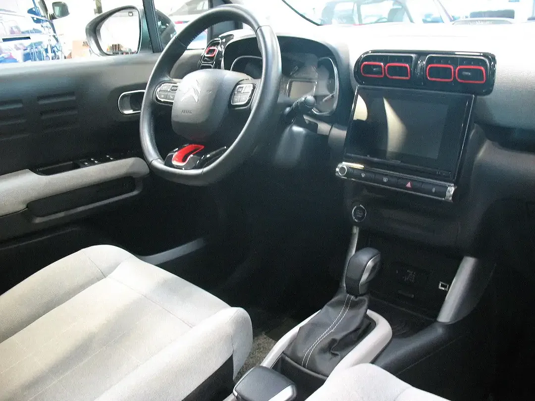 Citroen C3 PureTech EAT6 Shine - Thumbnail 7