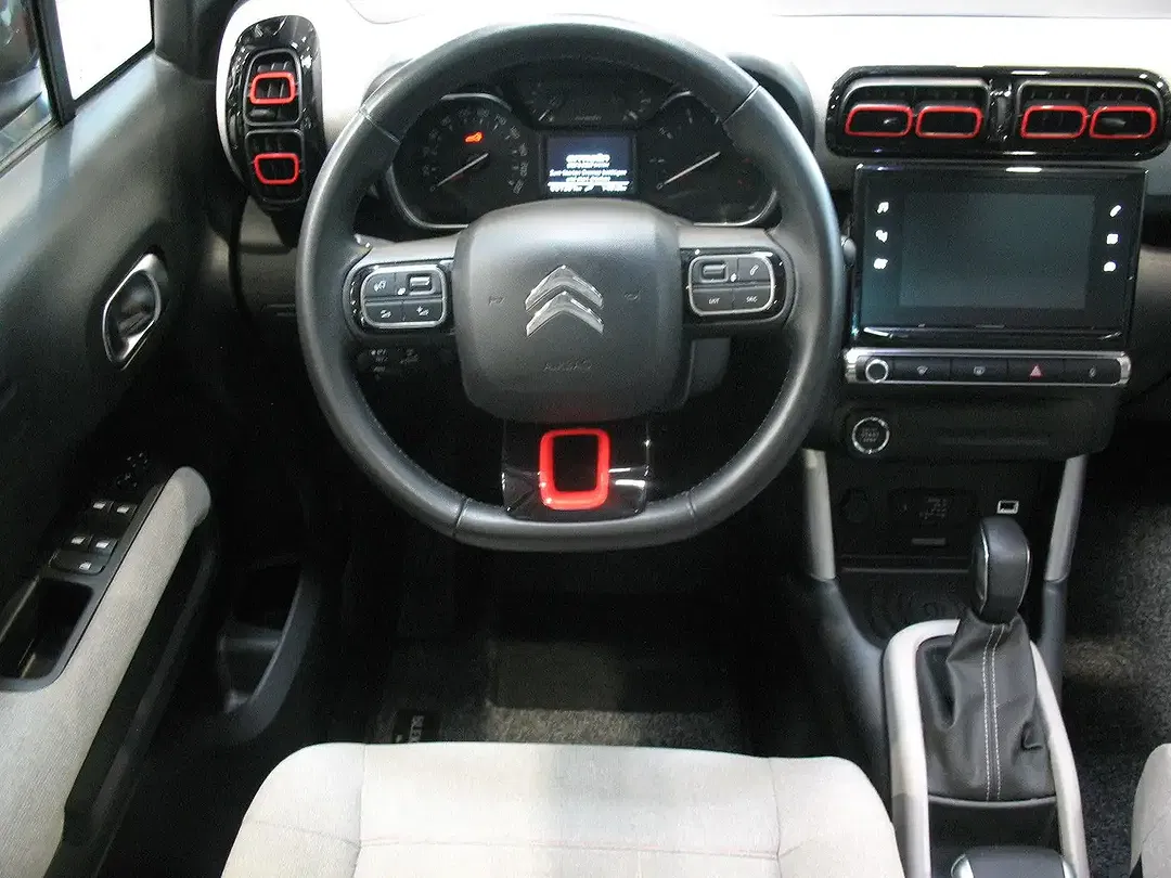 Citroen C3 PureTech EAT6 Shine - Thumbnail 9