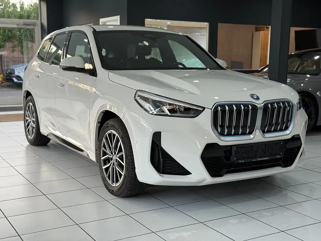 BMW iX1 xDrive - foto 8
