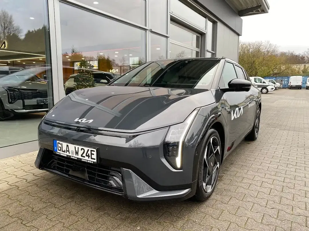 Kia EV4 GT-Line - Thumbnail 3