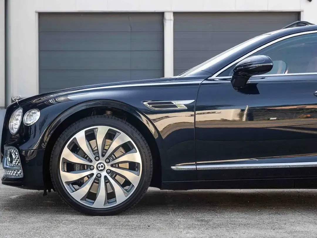 Bentley Flying Spur 2.9 Bi-Turbo PHEV - Thumbnail 6