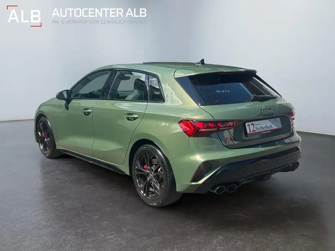 Audi S3 2.0 TFSI quattro Sportback - Thumbnail 3