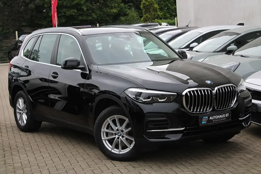BMW X5 xDrive - Thumbnail 3
