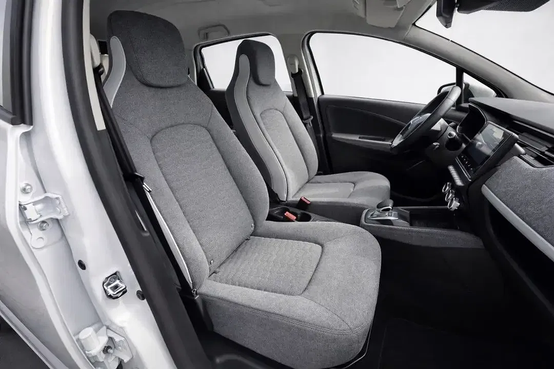 Renault ZOE Z.E. 50 Experience - Thumbnail 13