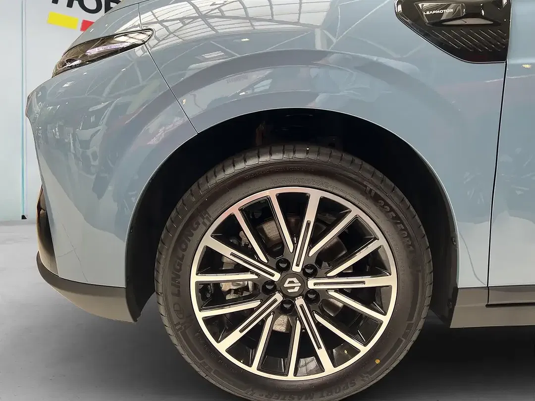 Leapmotor B10 - Thumbnail 4