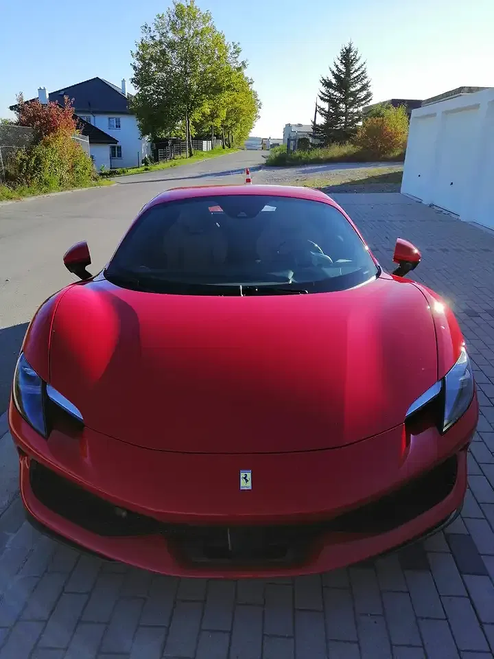 Ferrari 296 GTS - Thumbnail 9