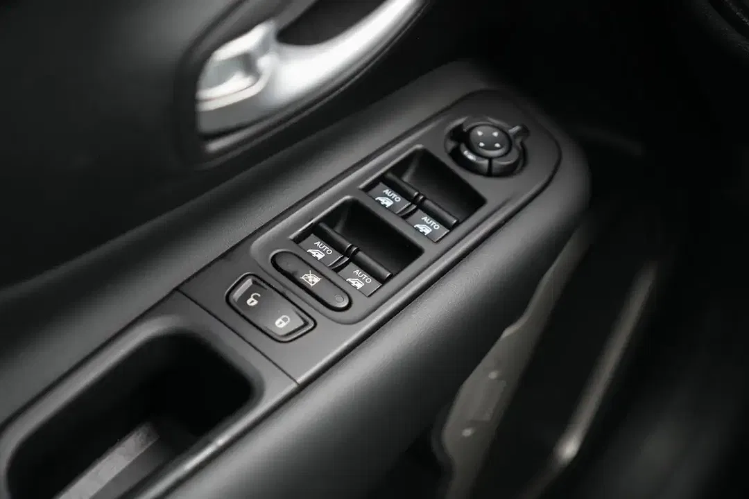 Jeep Renegade PHEV 4xe Limited - Thumbnail 43