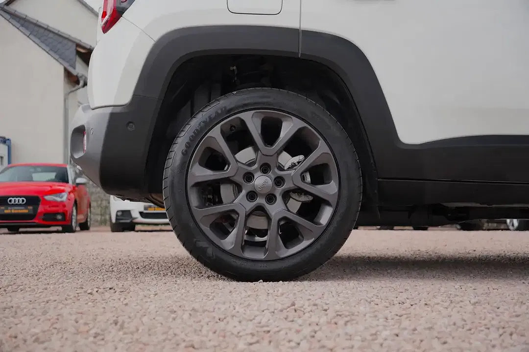 Jeep Renegade PHEV 4xe Limited - Thumbnail 9