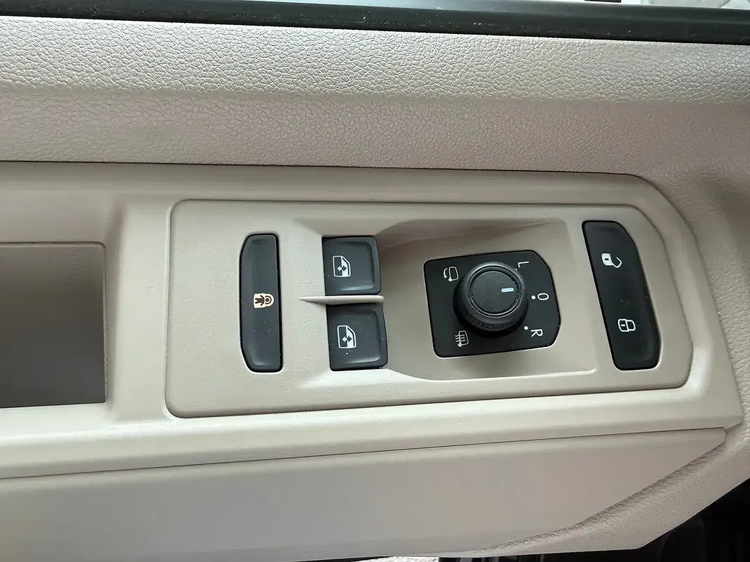 Volkswagen T7 Multivan eHybrid 4Motion Business - Thumbnail 11