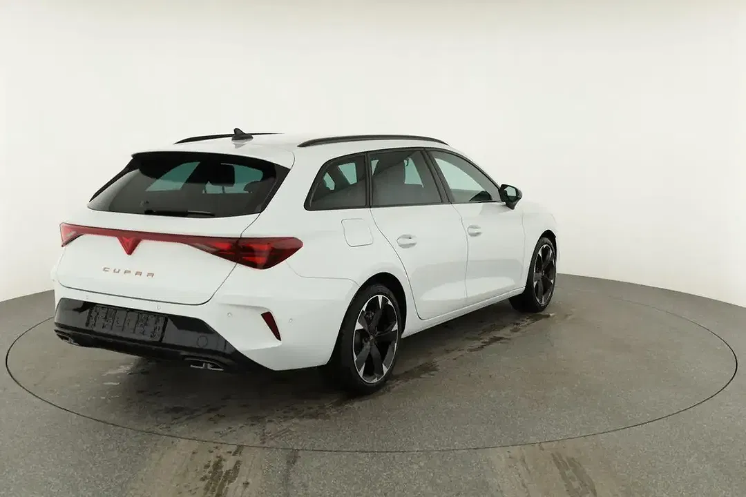 CUPRA Leon 1.5 eTSI DSG Sportstourer - Thumbnail 15