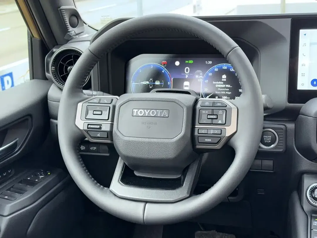 Toyota Land Cruiser - Thumbnail 12