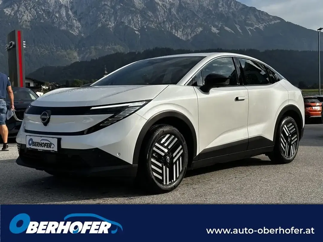 Nissan Leaf - Thumbnail 1
