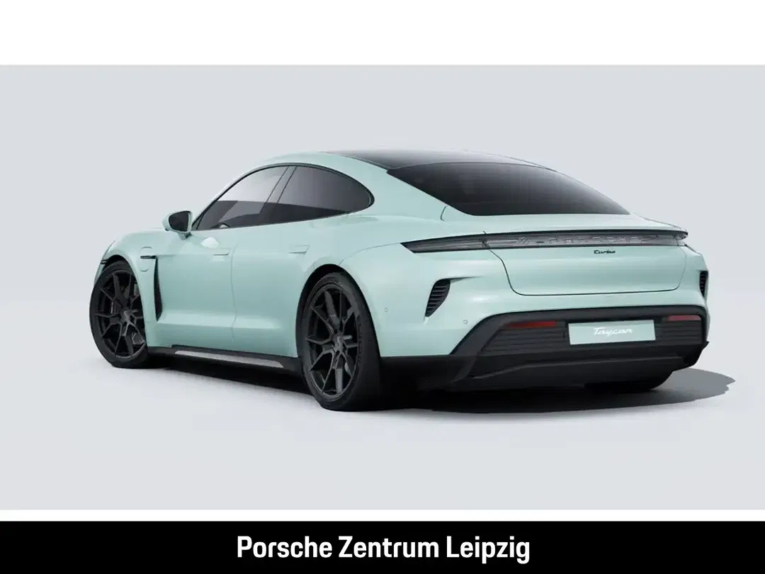 Porsche Taycan Turbo - Thumbnail 3