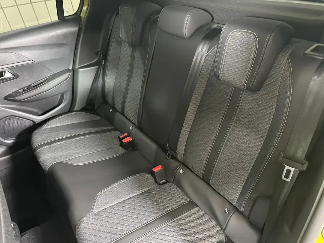Peugeot 208 100 PureTech Allure - Thumbnail 21