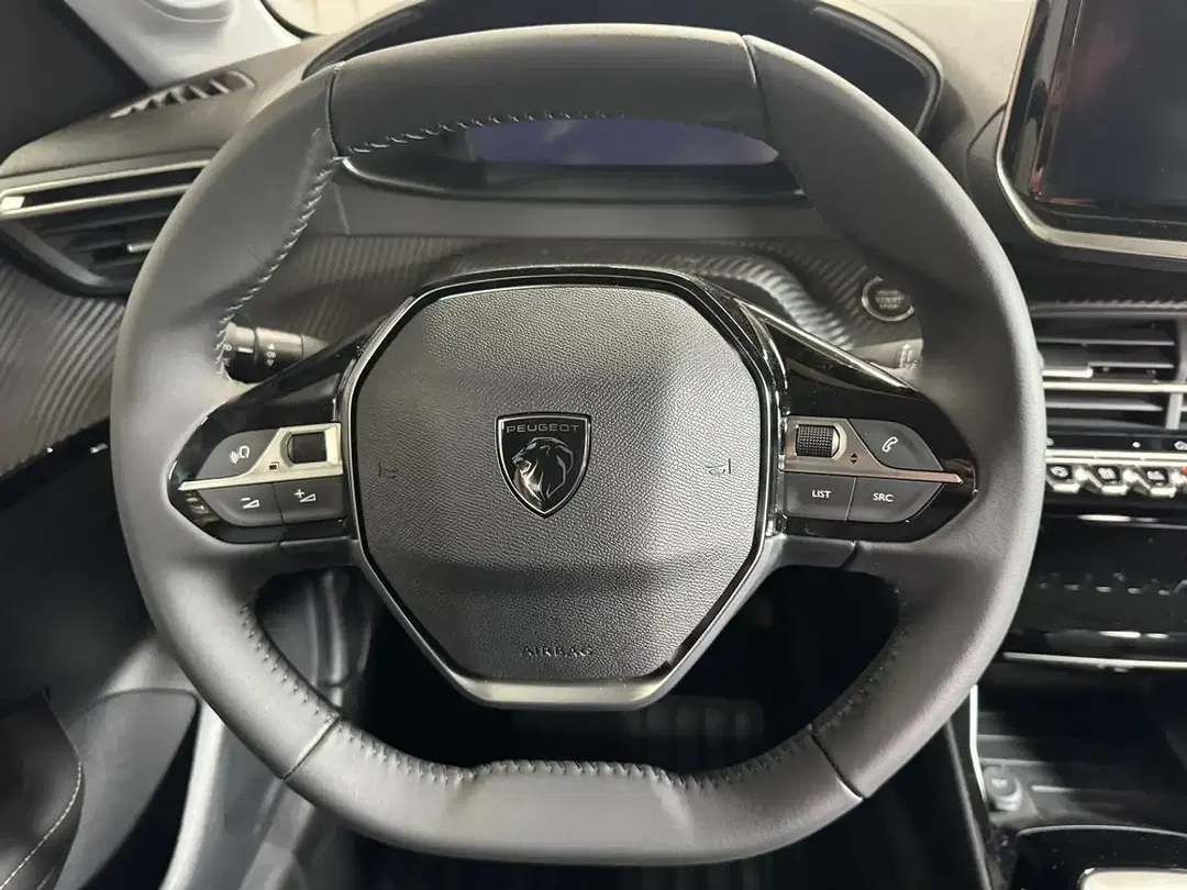 Peugeot 208 100 PureTech Allure - Thumbnail 26