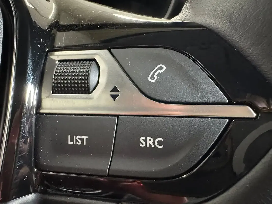 Peugeot 208 100 PureTech Allure - Thumbnail 28