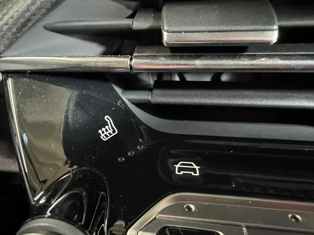 Peugeot 208 100 PureTech Allure - Thumbnail 39