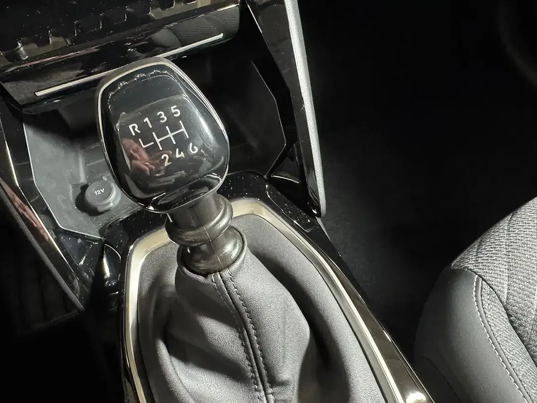 Peugeot 208 100 PureTech Allure - Thumbnail 42