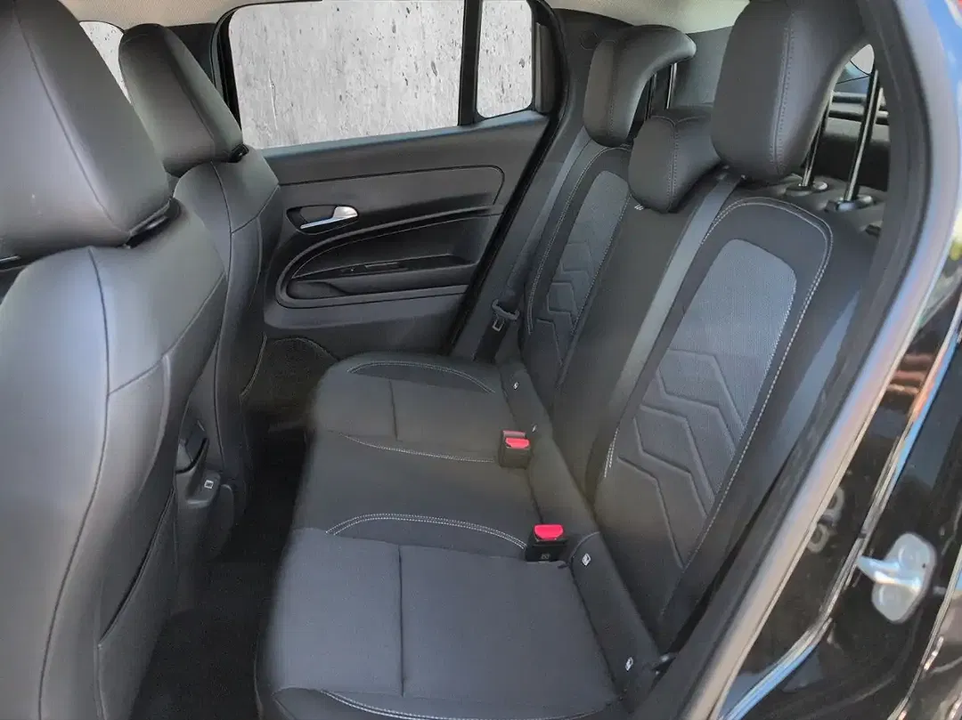 Jeep Avenger 1.2 MHEV Altitude - foto 13