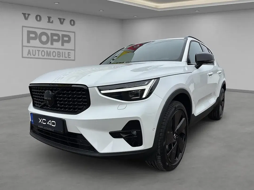 Volvo XC40 B3 Plus Black Edition - Thumbnail 10