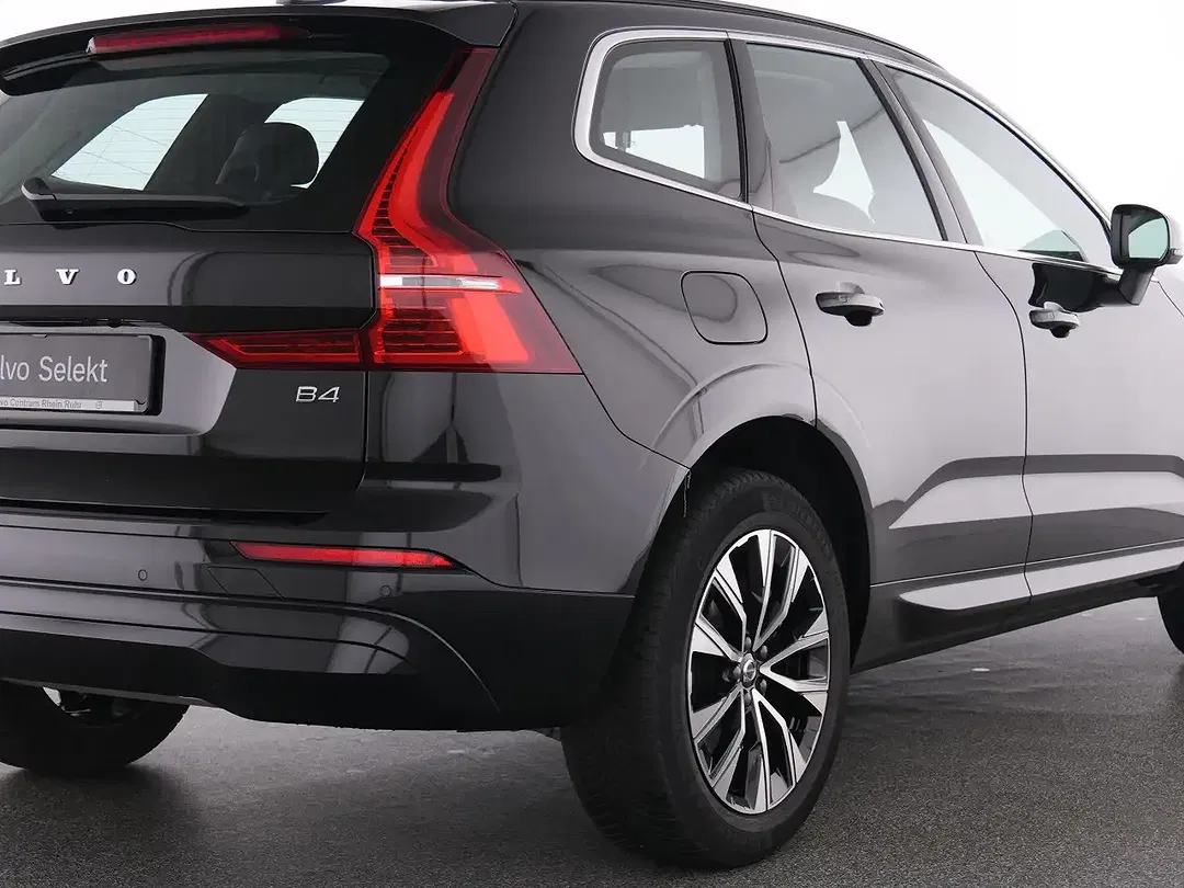 Volvo XC60 B4 Core - Thumbnail 9