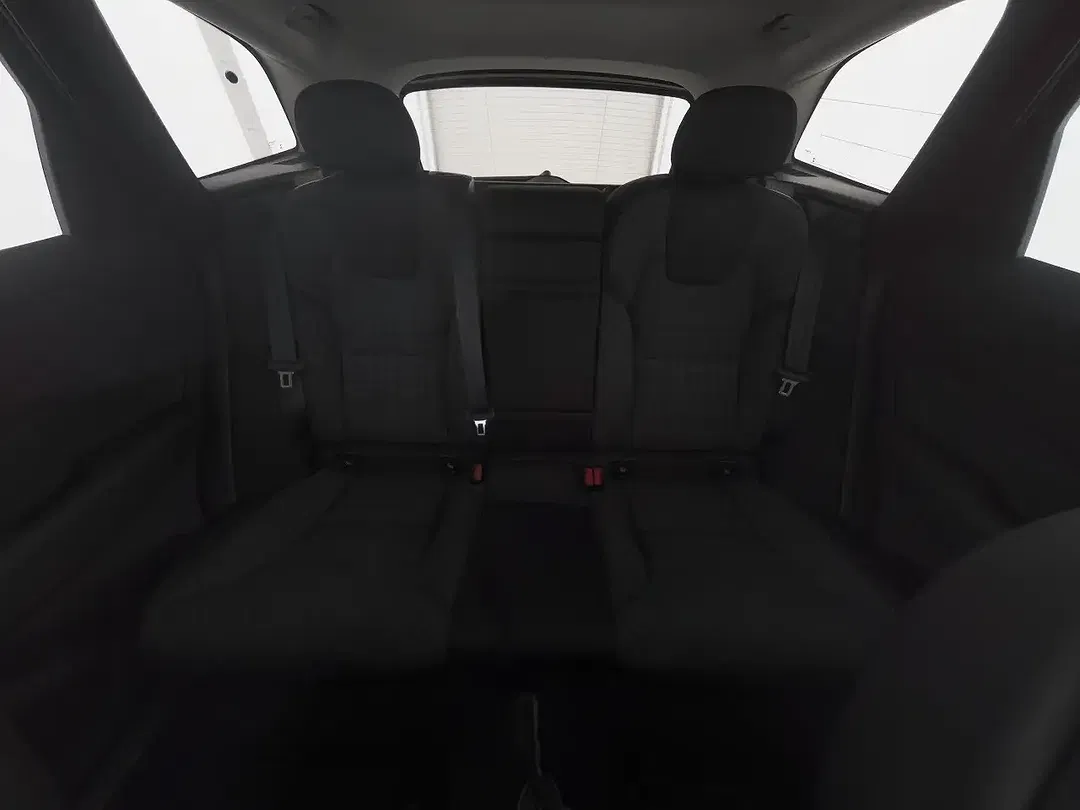 Volvo XC60 B4 Core - Thumbnail 5