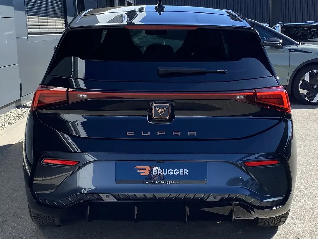 CUPRA Born - Thumbnail 5