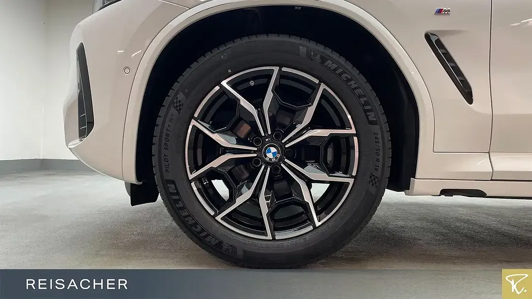 BMW X4 xDrive M Sport - Thumbnail 3