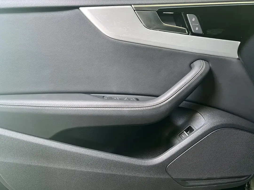 Audi A4 40 TFSI S tronic competition Avant S line - Thumbnail 13