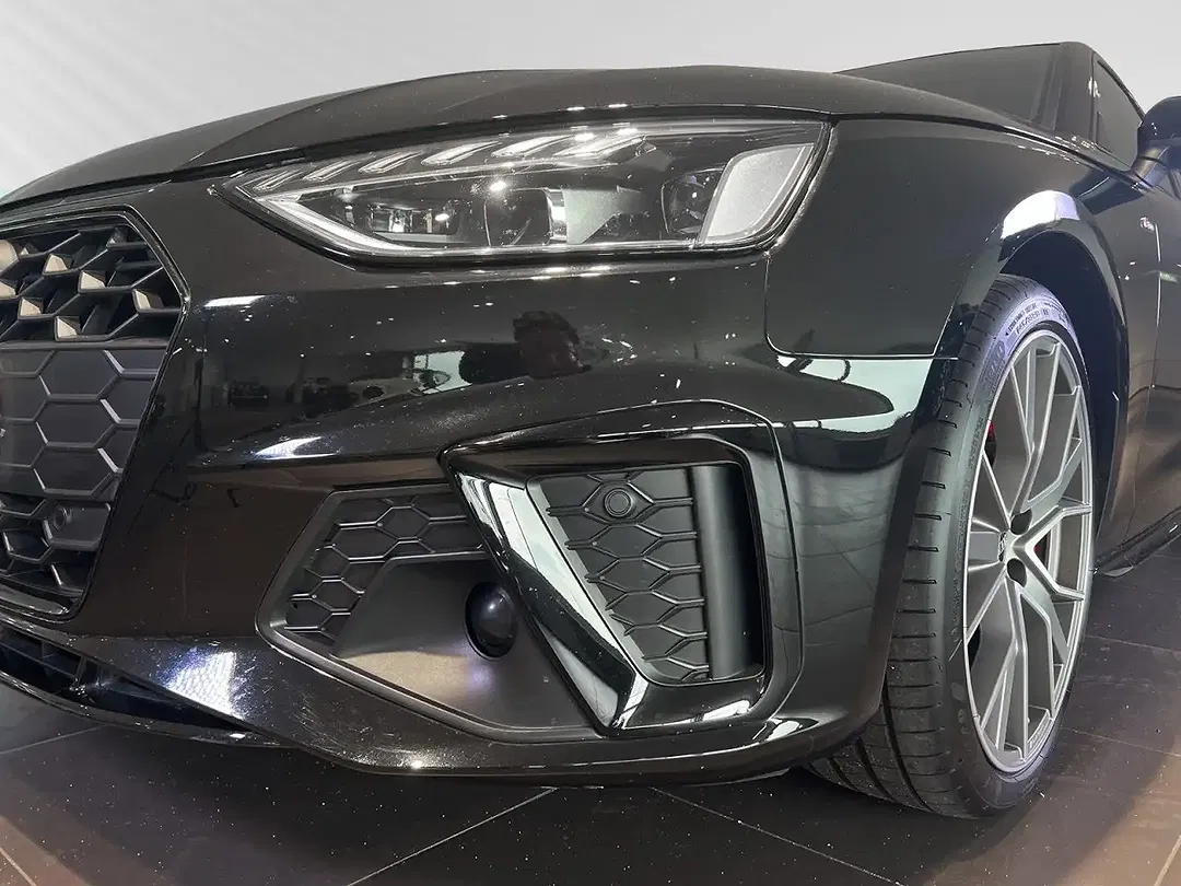 Audi A4 40 TFSI S tronic competition Avant S line - Thumbnail 5