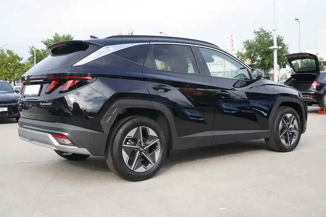 Hyundai TUCSON 1.6 T-GDI AUT - Thumbnail 4