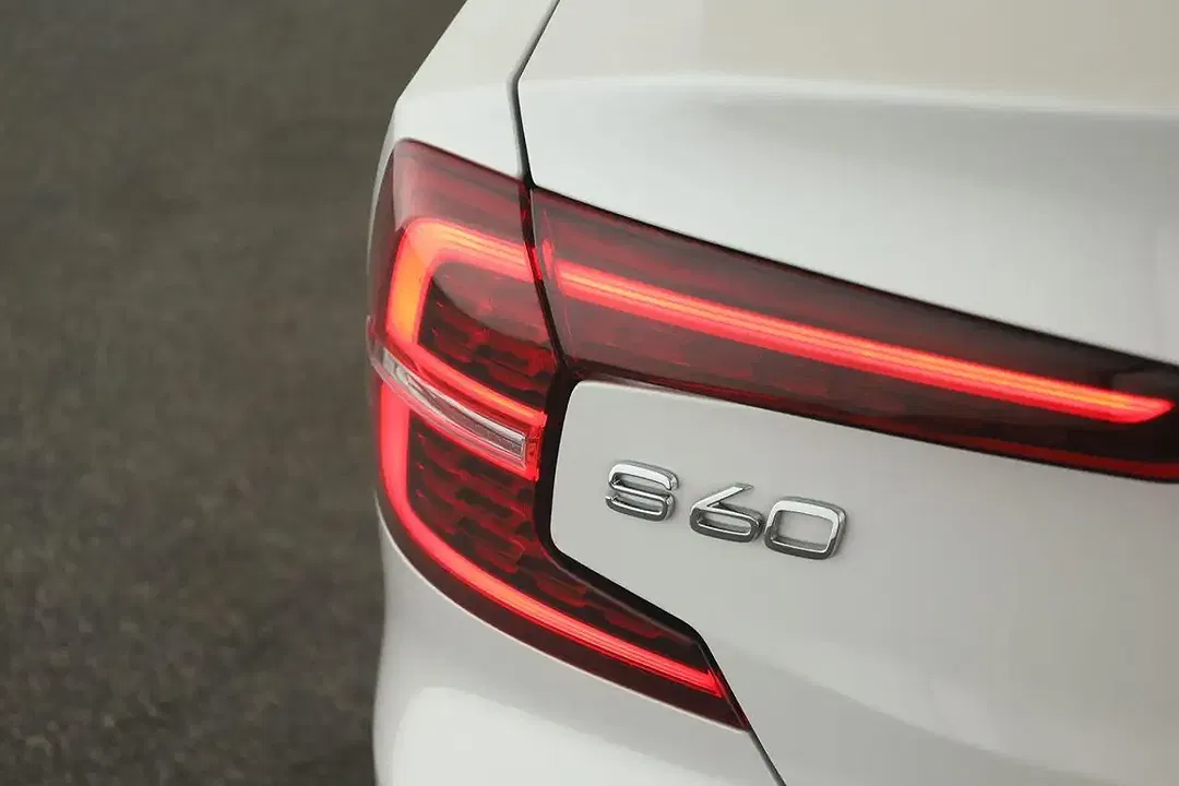 Volvo S60 B4 R-Design - Thumbnail 10