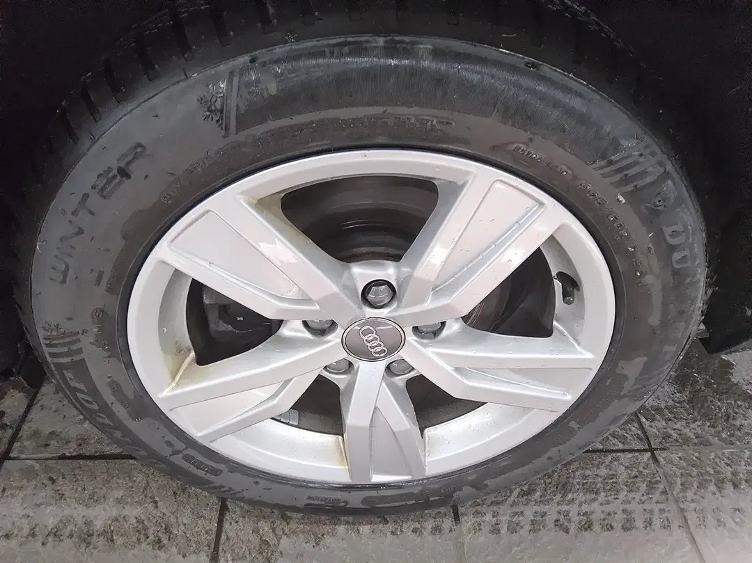 Audi A4 35 TDI Avant - Thumbnail 10