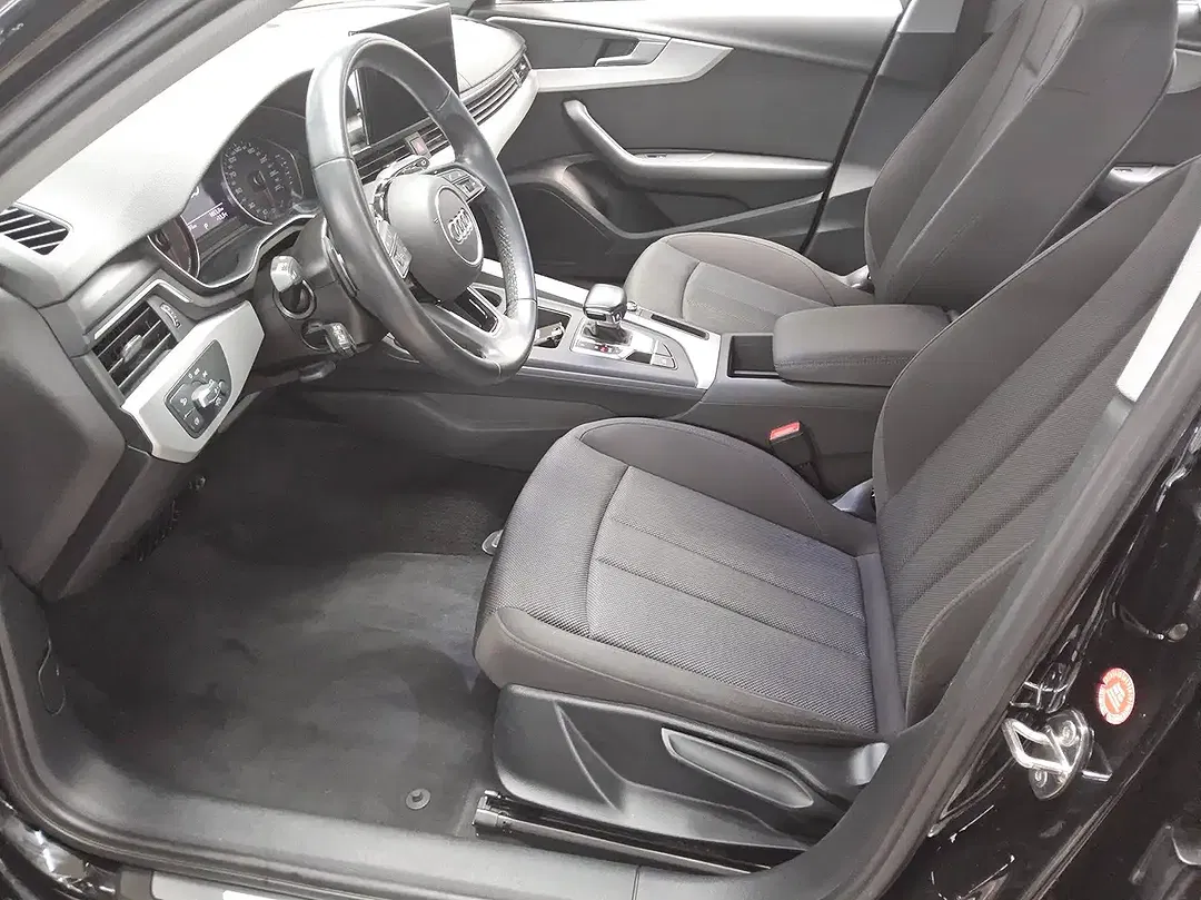 Audi A4 35 TDI Avant - Thumbnail 8